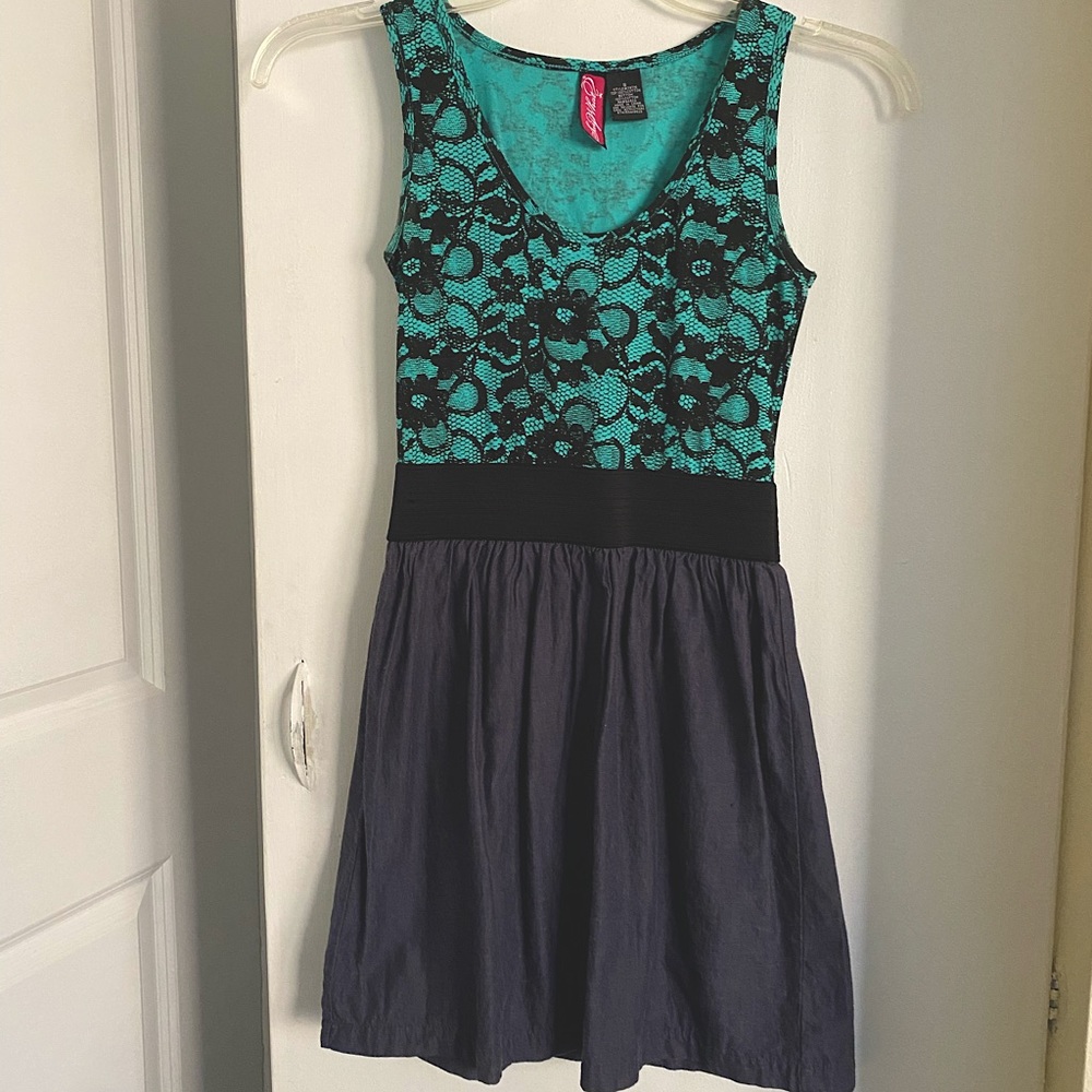 Dress with elastic waist- black lace print with mint green